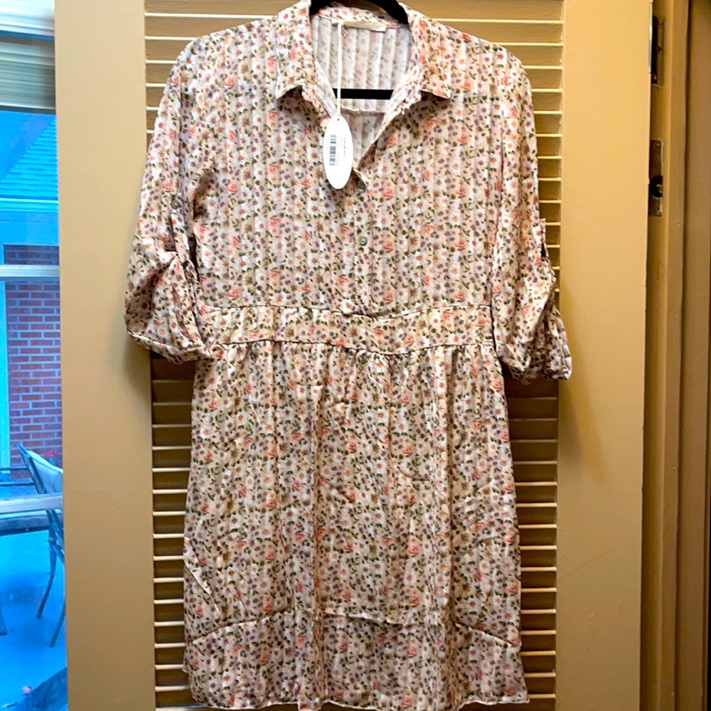 Short long sleeve dress size small